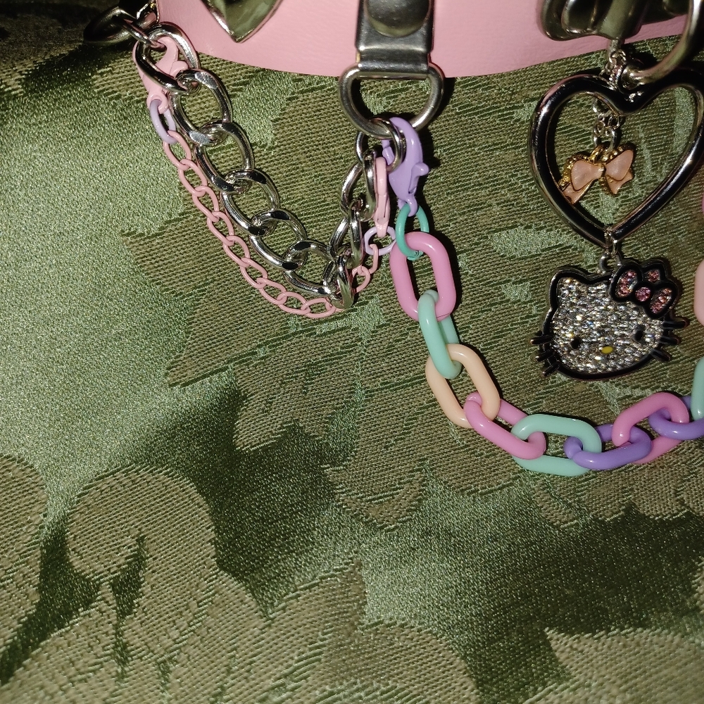 Edgy Pink Hello Kitty Choker - Picture 11 of 14